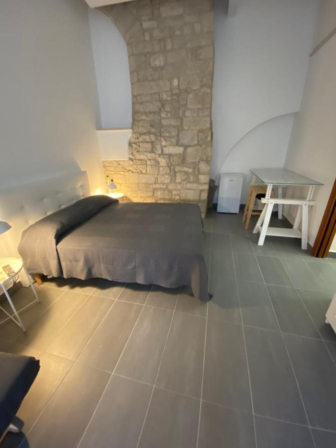 Bed and Breakfast Arco Del Priore à Trani Extérieur photo