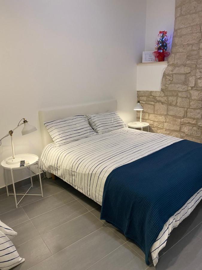 Bed and Breakfast Arco Del Priore à Trani Extérieur photo